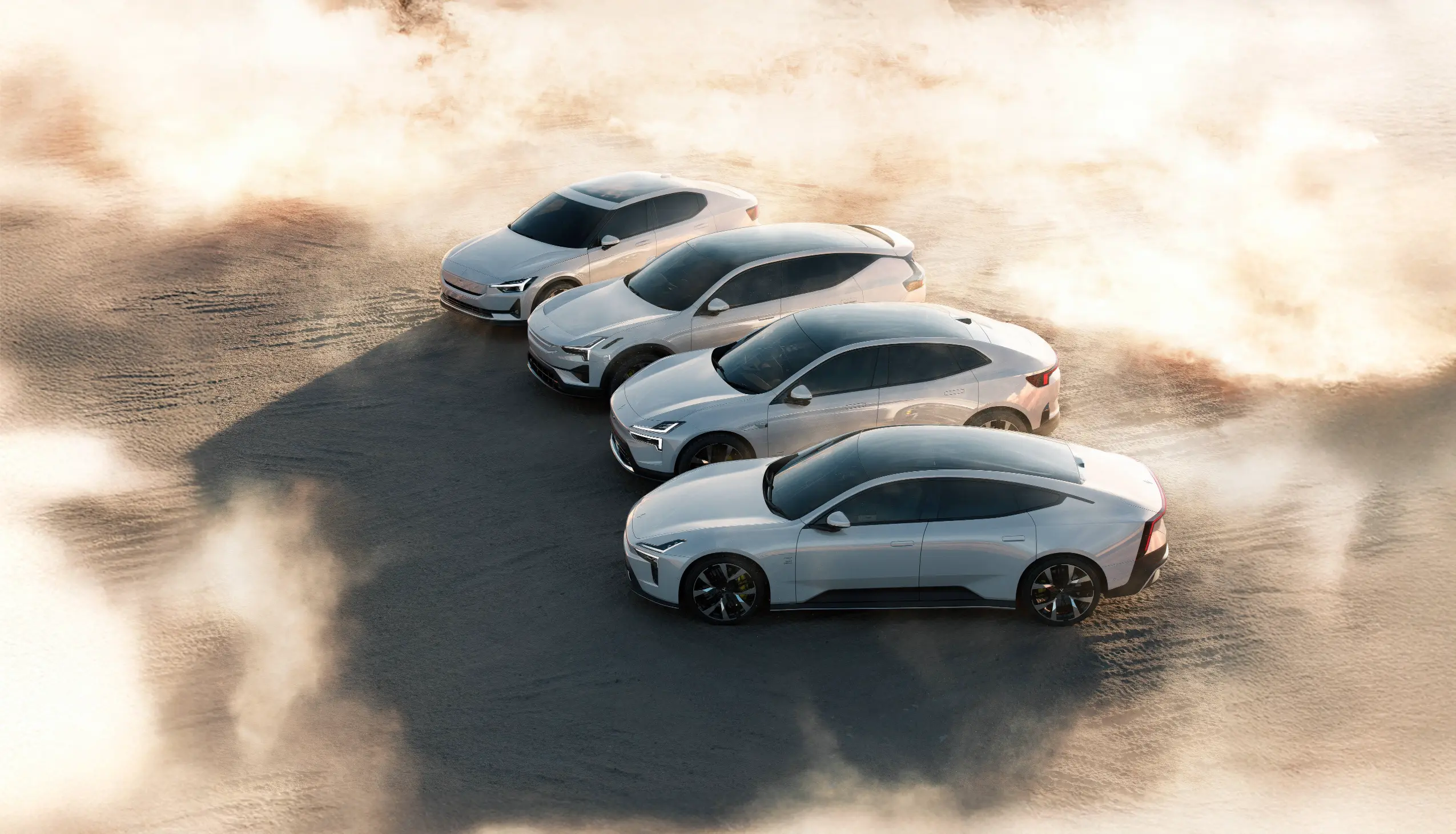 Line up des vhéciules Polestar. Polestar 2, Polestar 3, Polestar 4, Polestar 5.